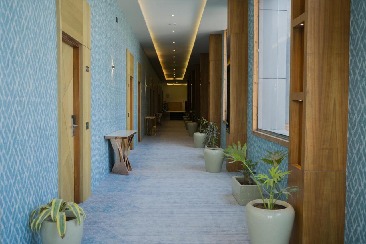 Clarks Inn Suites Kangra Exterior foto